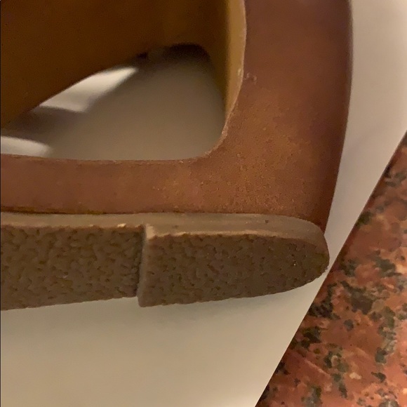 Super flirty wedge with a PEEP hole. NEW - Picture 6 of 11